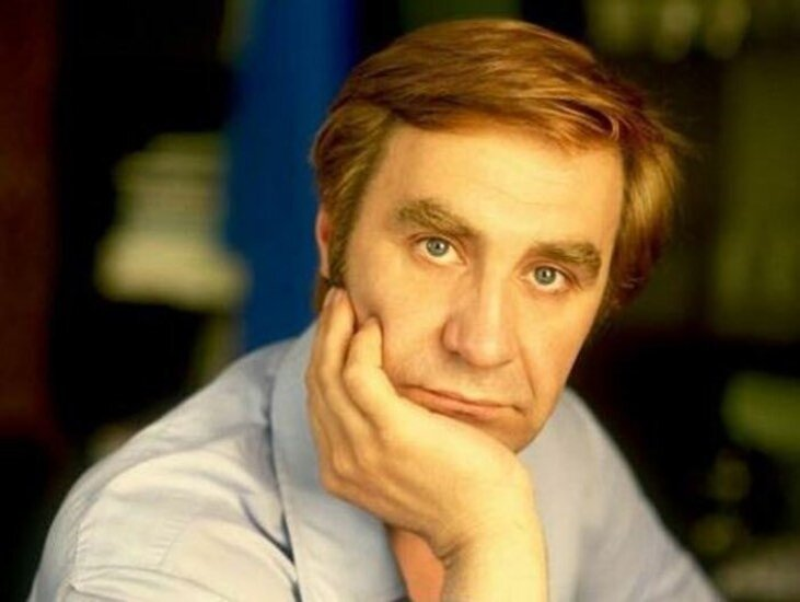 Анатолий Васильев.