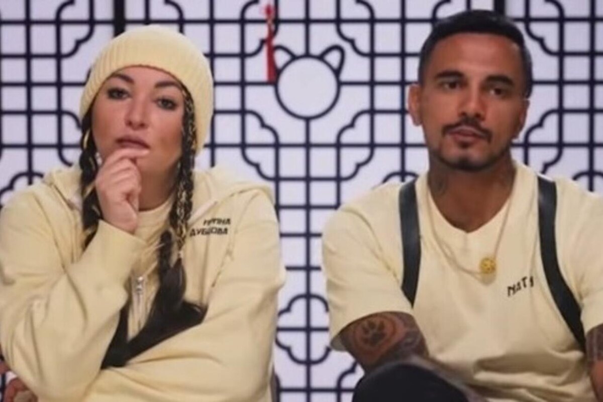    Ирина Дубцова и Натан кадр шоу "Сокровища императора"