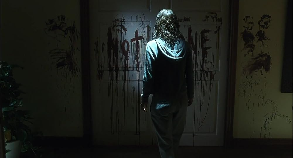 Кадр из фильма «Gothika». Режиссер: Матьё Кассовиц. Производство: Columbia Pictures Corporation, Dark Castle Entertainment, Warner Bros. Pictures. Показ в России: Каскад фильм