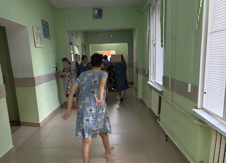 Дом дур: «Нет часов, нет зеркал, нет прогулок, весь день за просмотром телевизора»