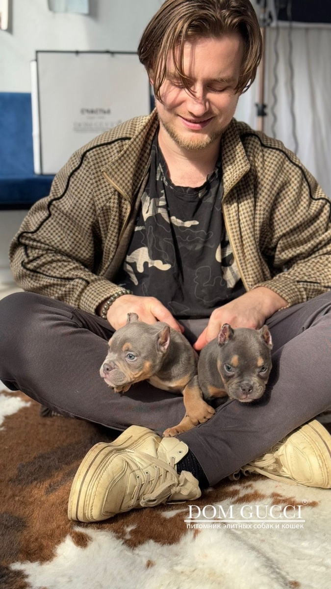 Я и наши пупсы Моника и Биг босс.