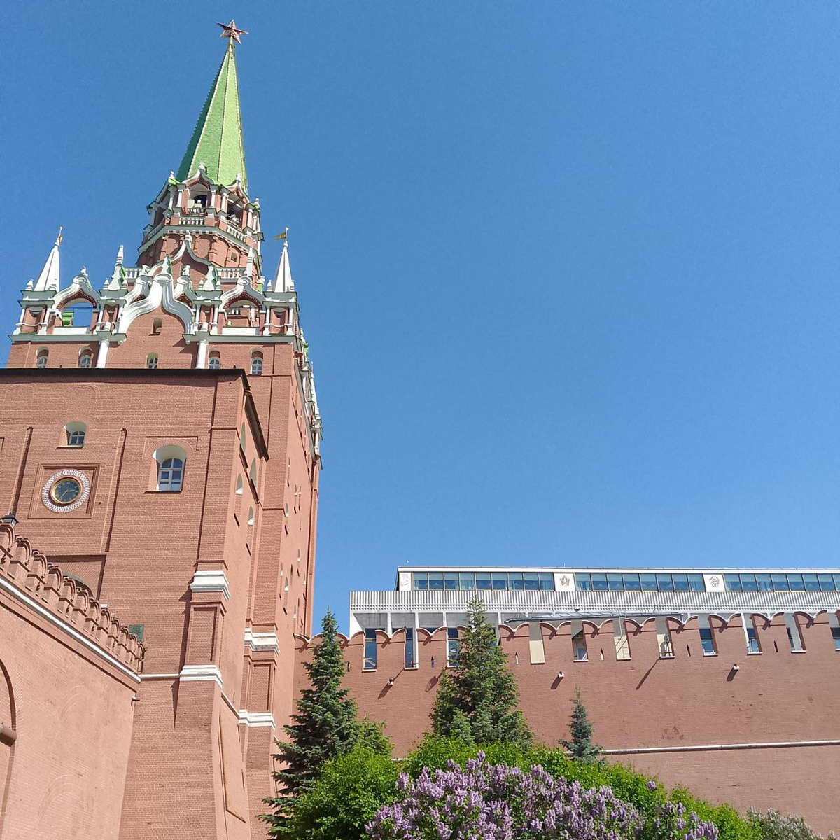 Троицкая башня