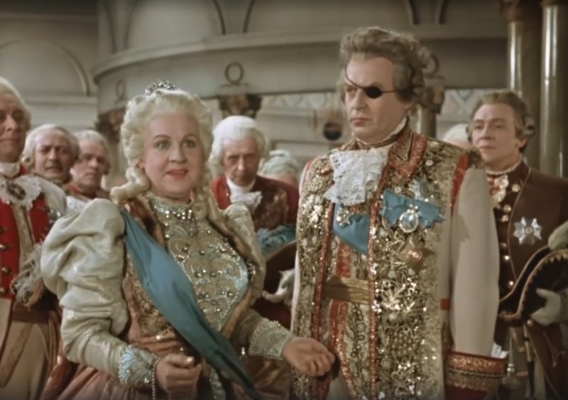 Екатерина II и Потемкин в Крыму. Кадр из фильма "Адмирал Ушаков" (1953).