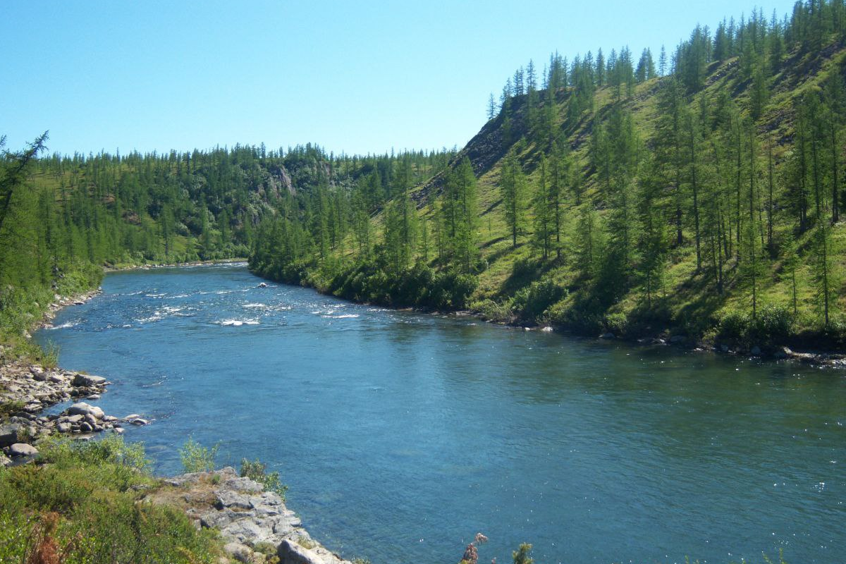 Полярный день 4 июля 00:00, р. Харбей на Ямале (фото из личного архива Владимира Ермака)
