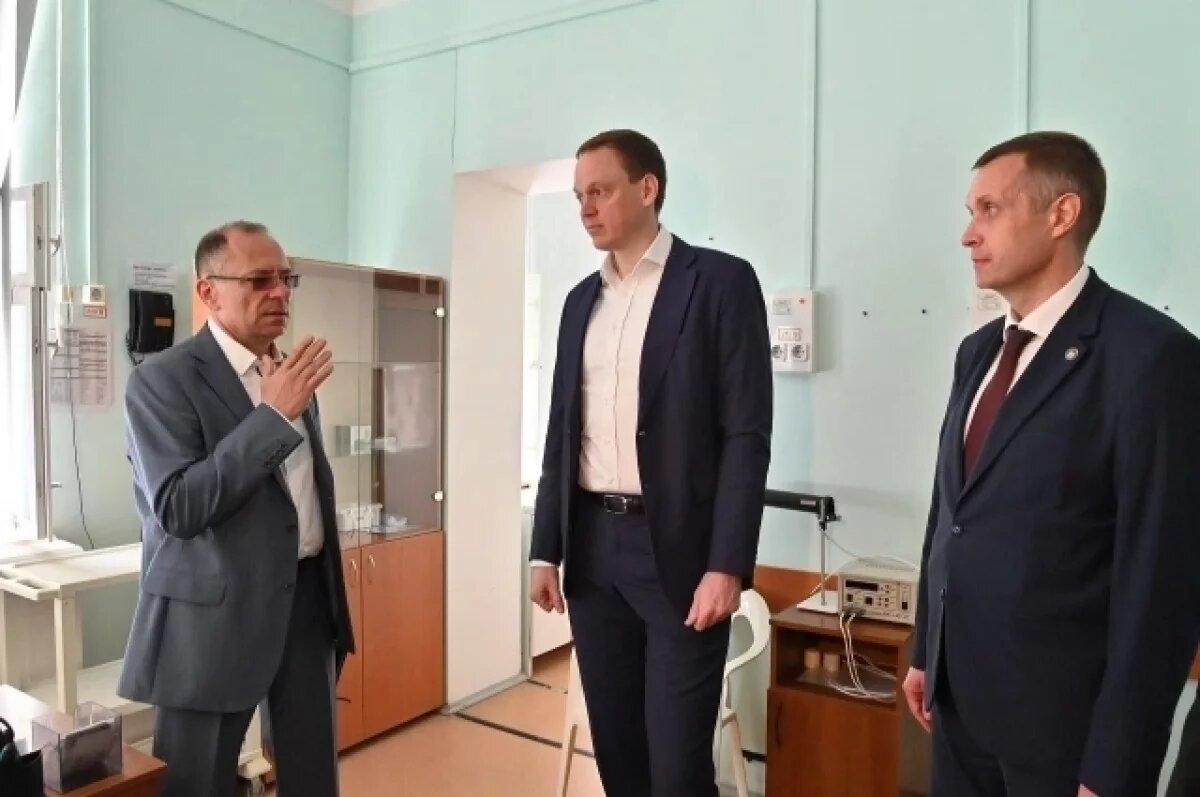    Губернатор Павел Малков оценил условия реабилитации в детском санатории