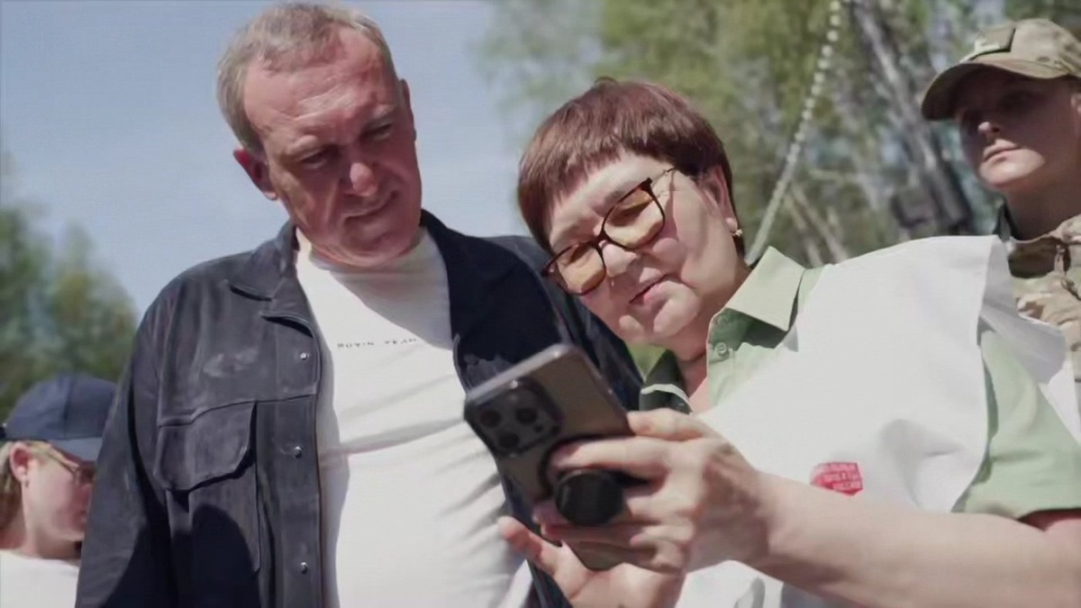    Губернатор Югры Руслан Кухарук проголосовал за объект благоустройства в Ханты-Мансийске