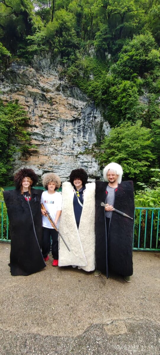 Голубое озеро