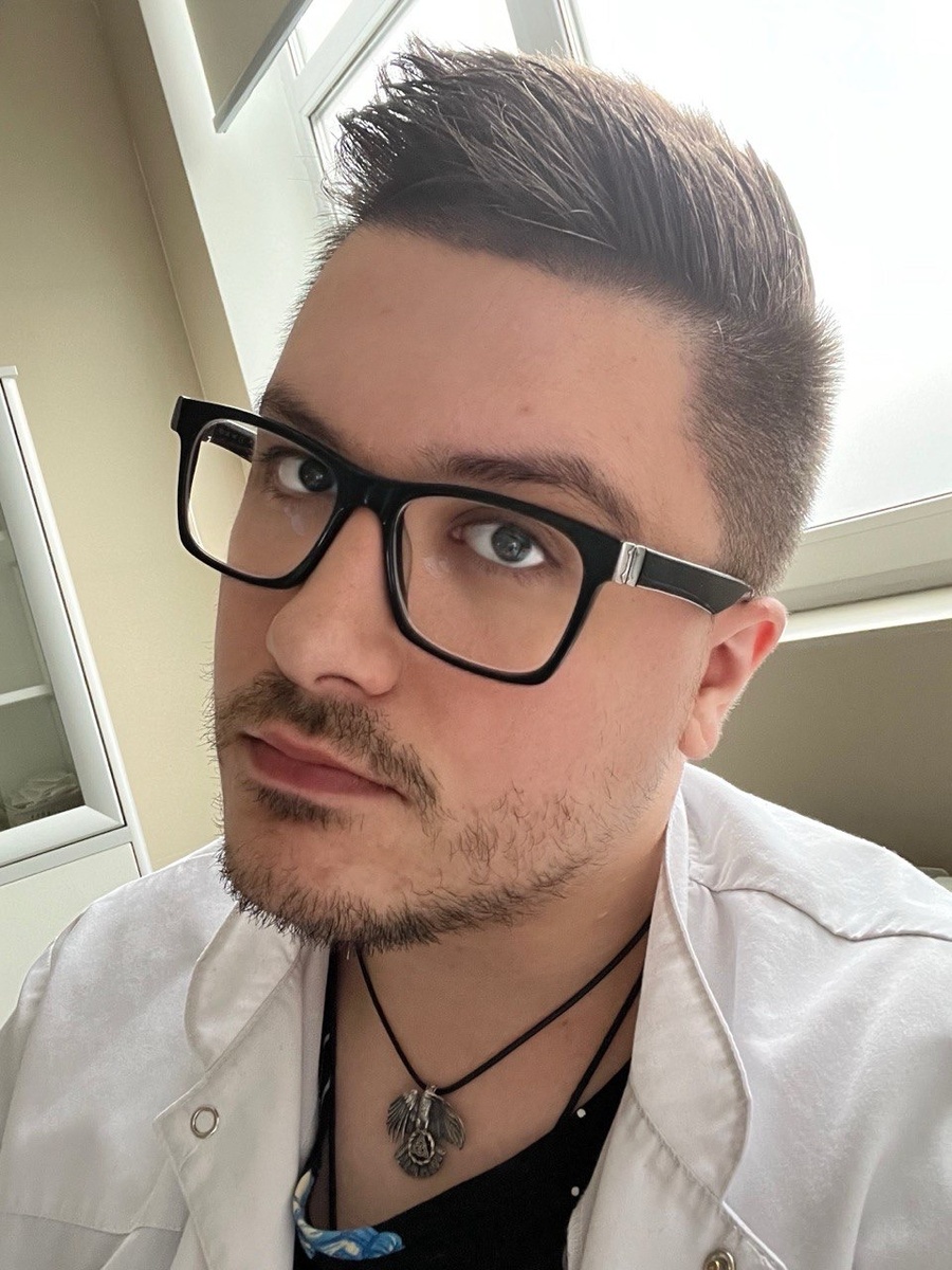 Максим Сергеевич Маслов.