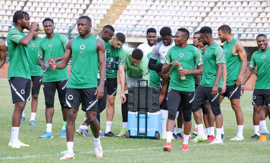    Тренерский штаб сборной Нигерии изменил состав перед матчем с Россией. Фото: Global Look Press