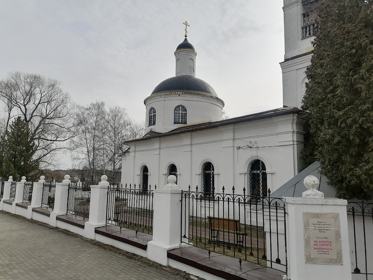 Церковь Тихвинской иконы Божией Матери в Среднем. 1 апреля 2025 года.