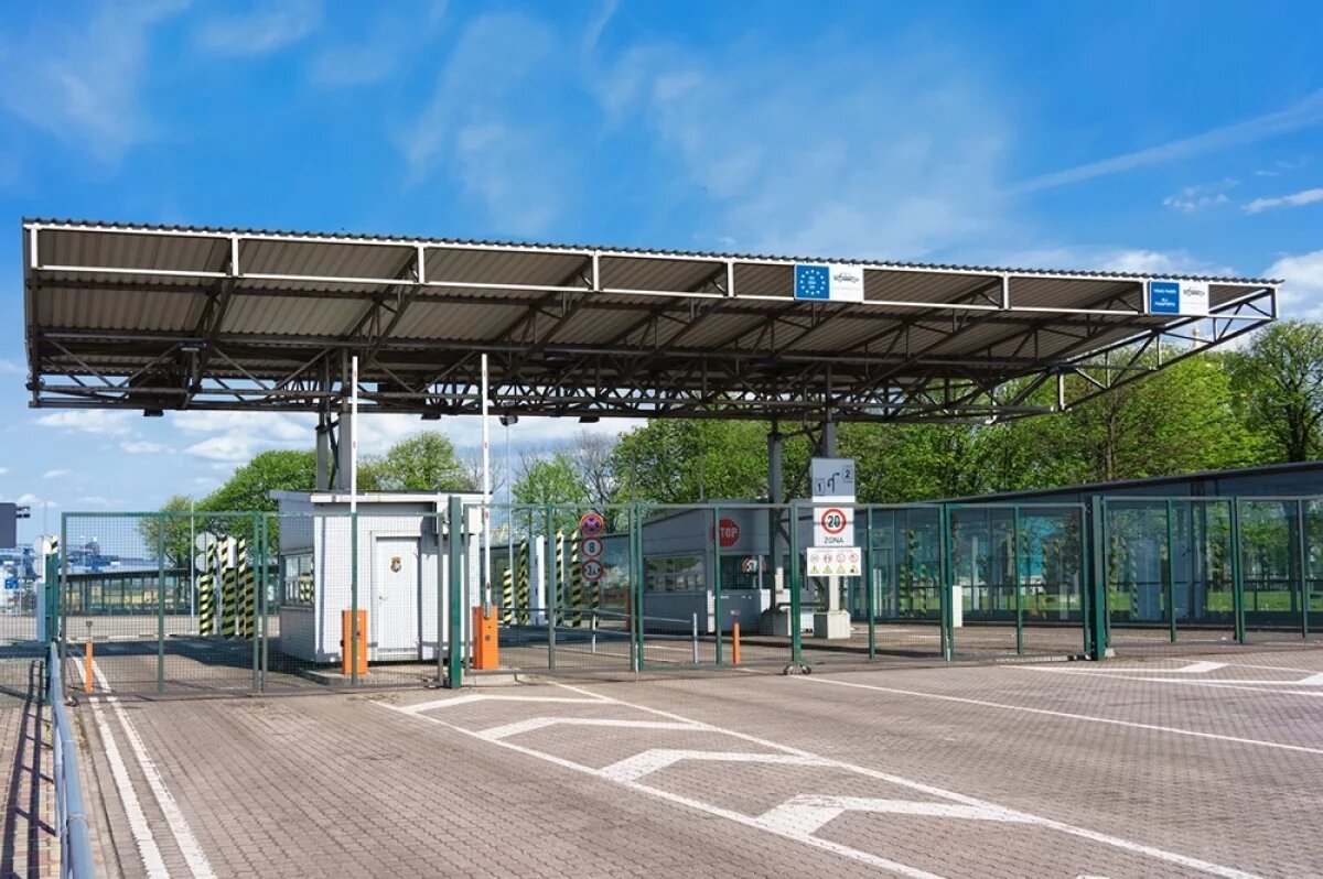    Латвийская граница.