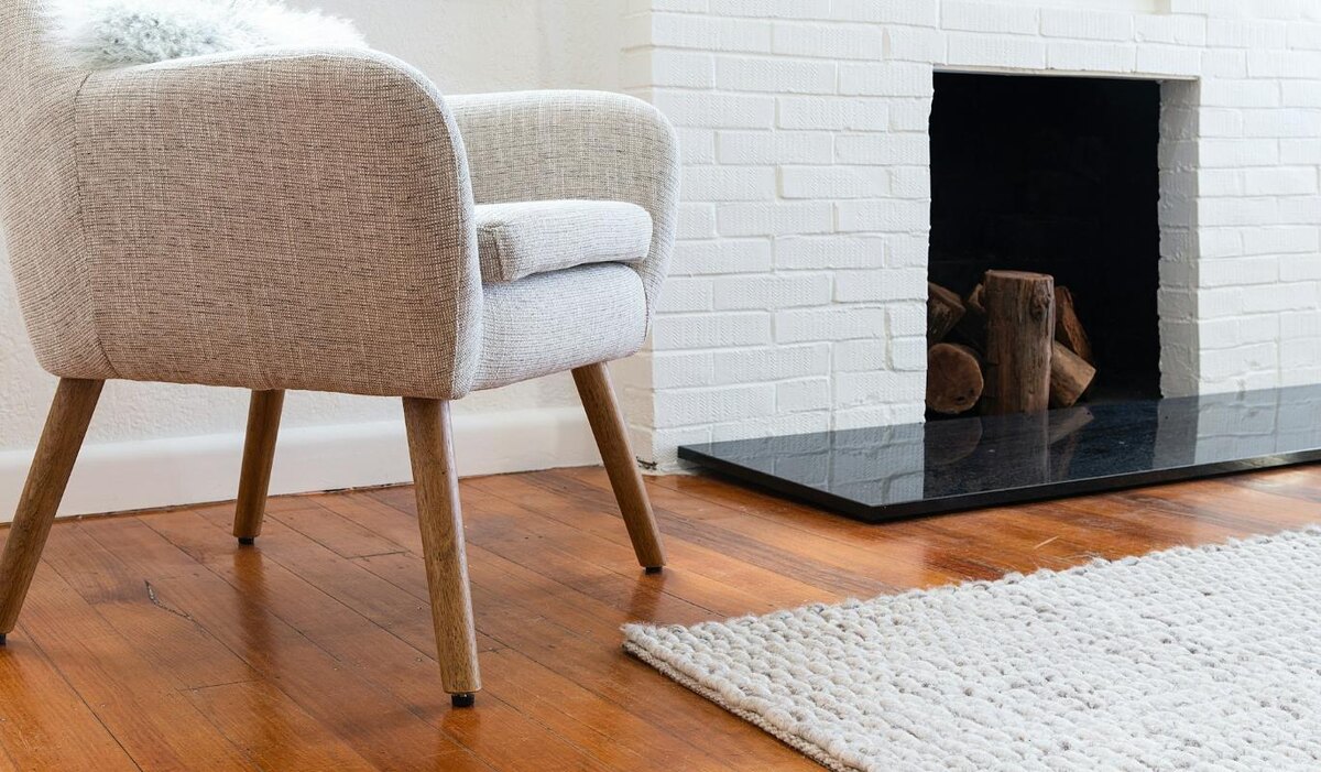     С ворсом или без? Какой ковер выбрать в 2025 году