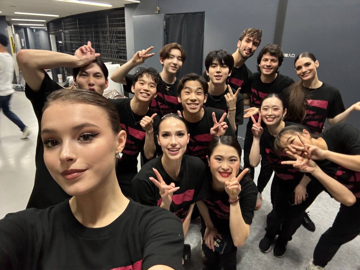 Анна Щербакова, Алина Загитова и компания