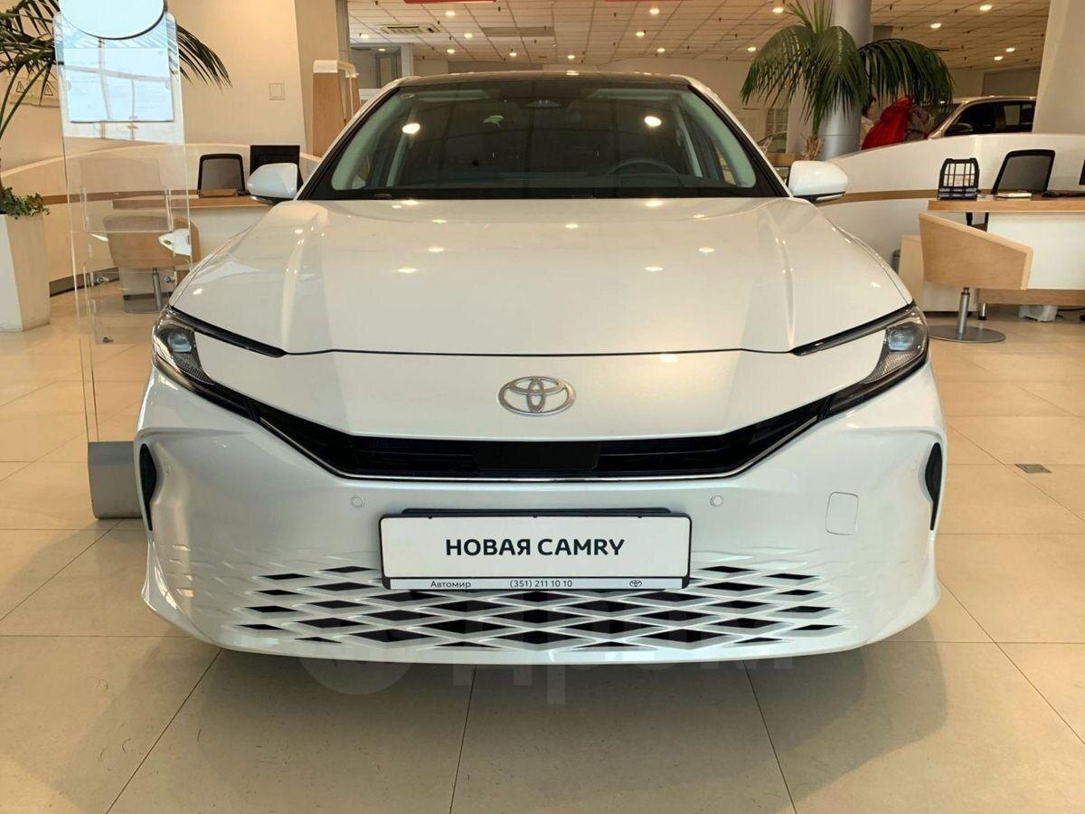 Toyota Camry 2025
