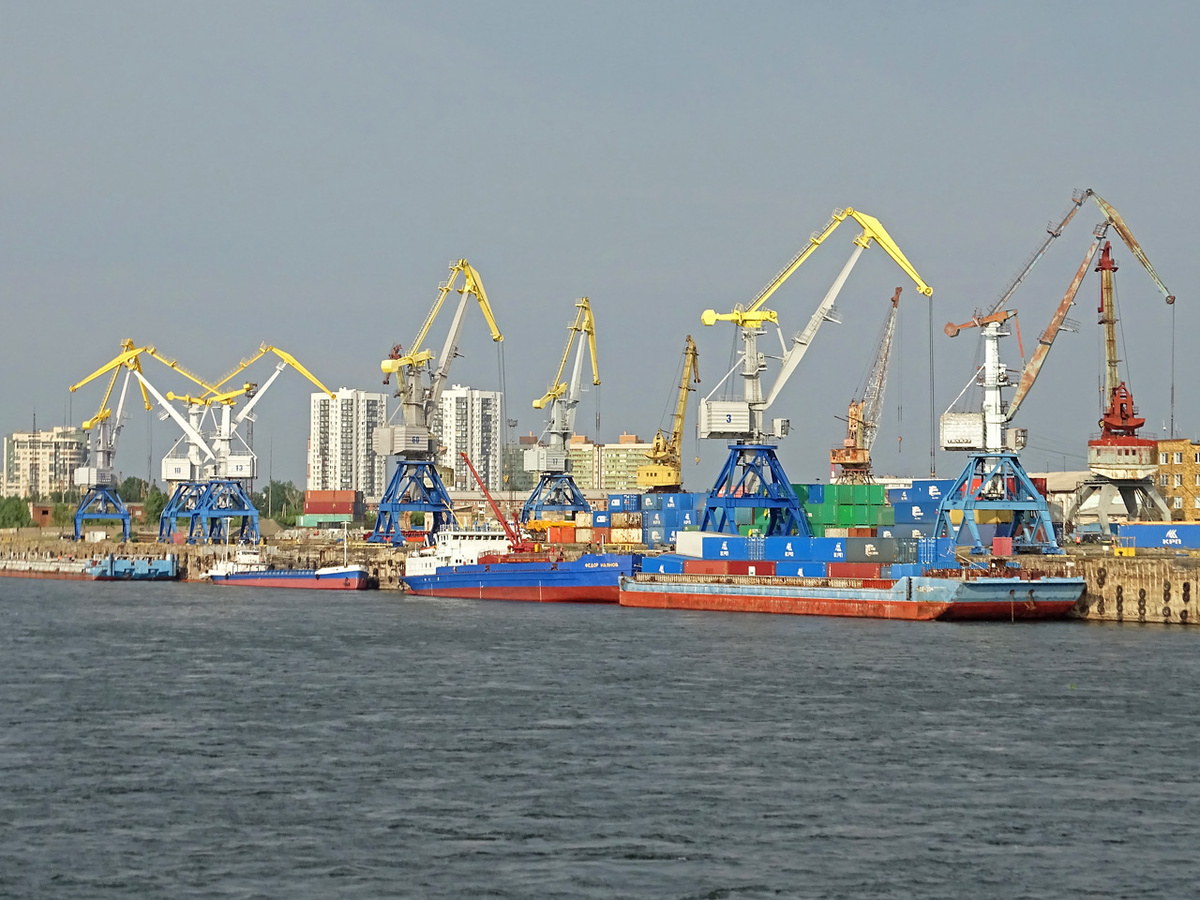     Злобинский грузовой район Красноярского речного порта