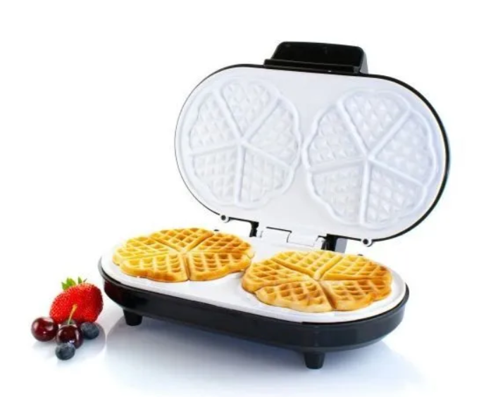 Моя вафельница фирмы First. Хорошо печет, но неудобно мыть за счет того, что покрытия несъемные