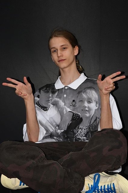    Тони — единственный сын Децла