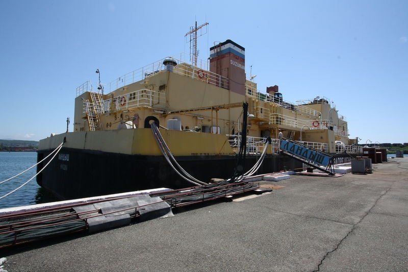 ЖРО "Ландыш" у причальной стенки достроечной базы АСЗ