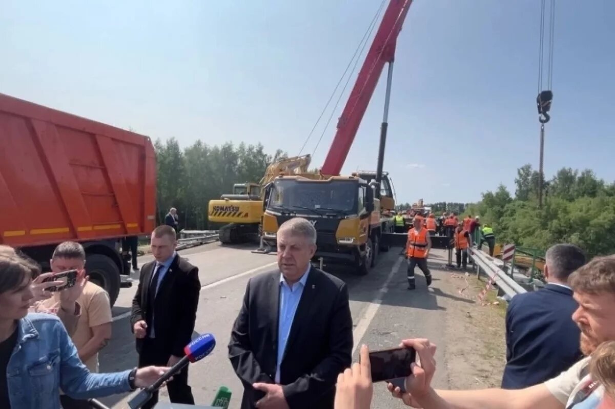    Брянский губернатор сообщил о сроках восстановления моста под Выгоничами