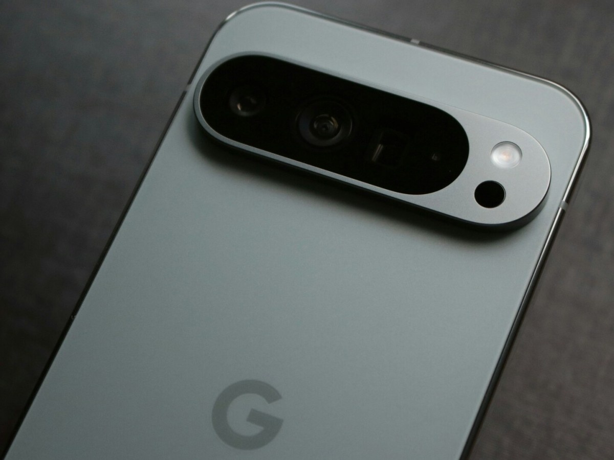   Дизайн Google Pixel 10 Pro показали на серии «шпионских» снимков