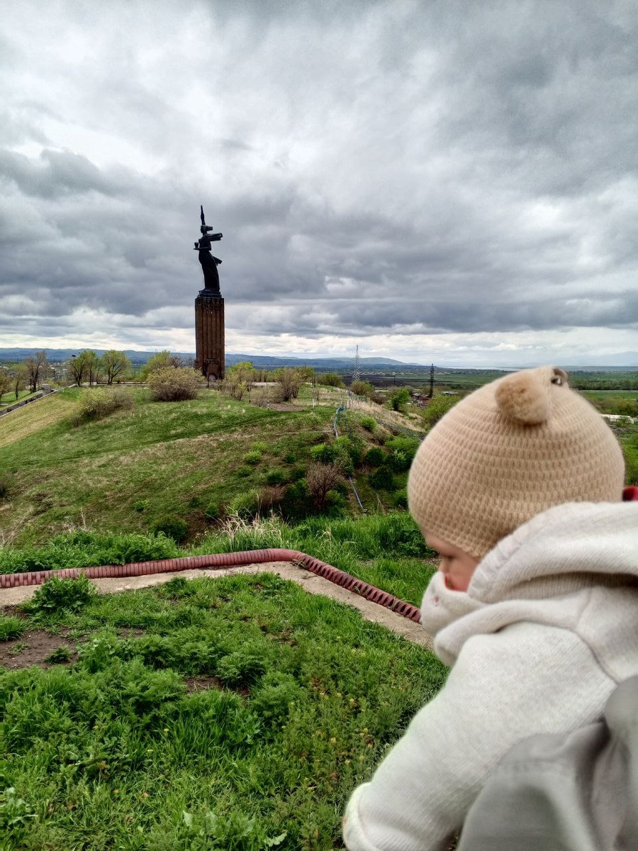 Мать Армения