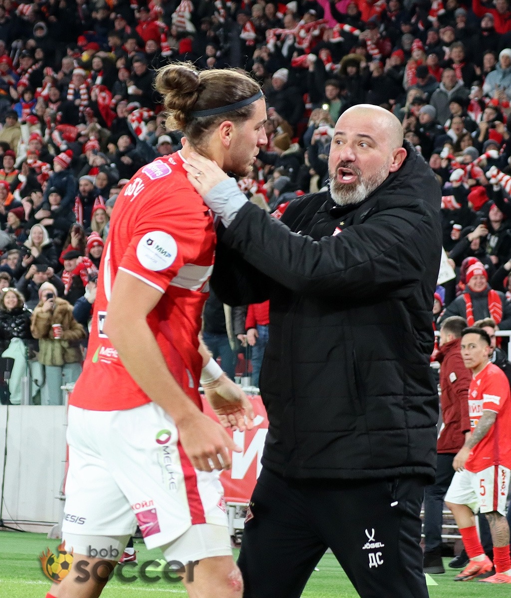    Сергей Шавло: «Атакующие действия защитников "Спартака" ни в какие ворота не лезут»Александр Владыкин