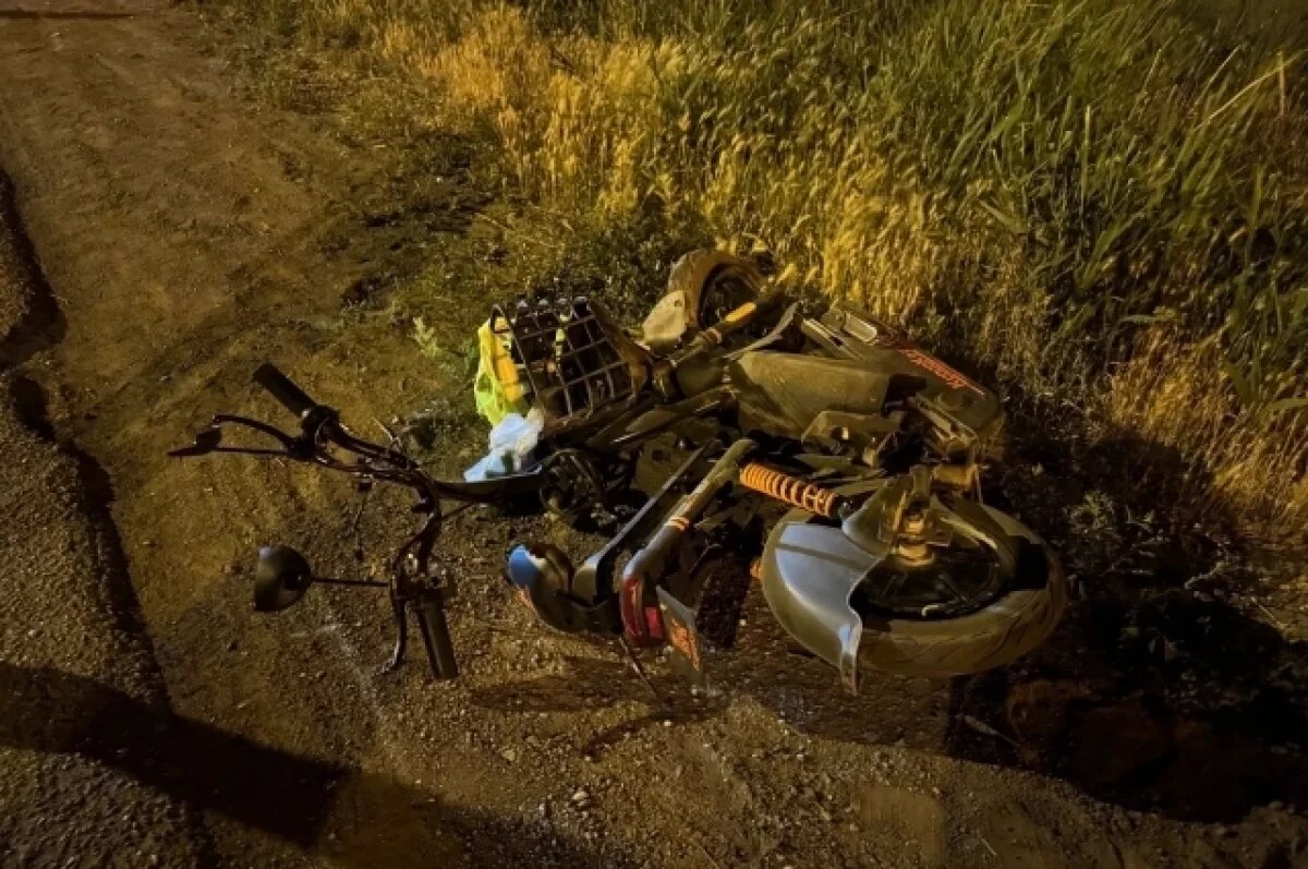    В Астрахани пожилая пара на мотороллере погибла в аварии с иномаркой