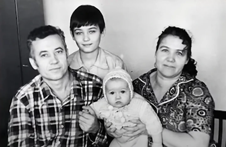 Сергей Барышев с родителями и сестрой
