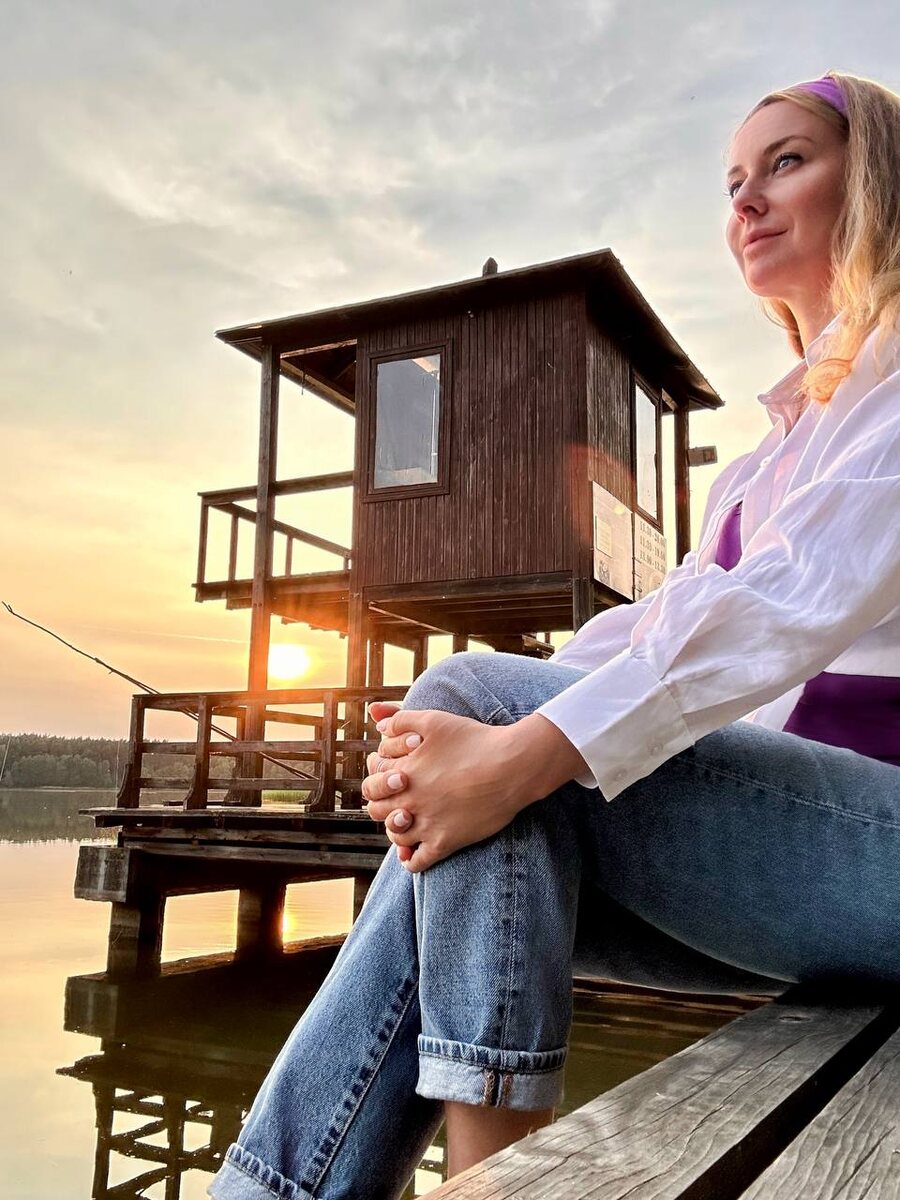 На фото: 
ведущая прогноза погоды на канале ТВЦ Алёна Дублюк
