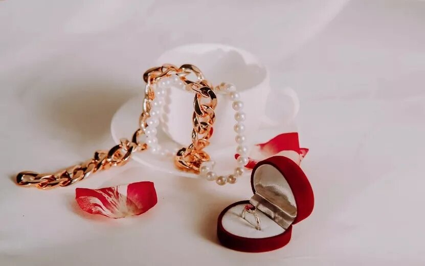    Старые ошибки и новые дороги: кто по гороскопу 4 июня сможет отпустить прошлое и начать сначала?