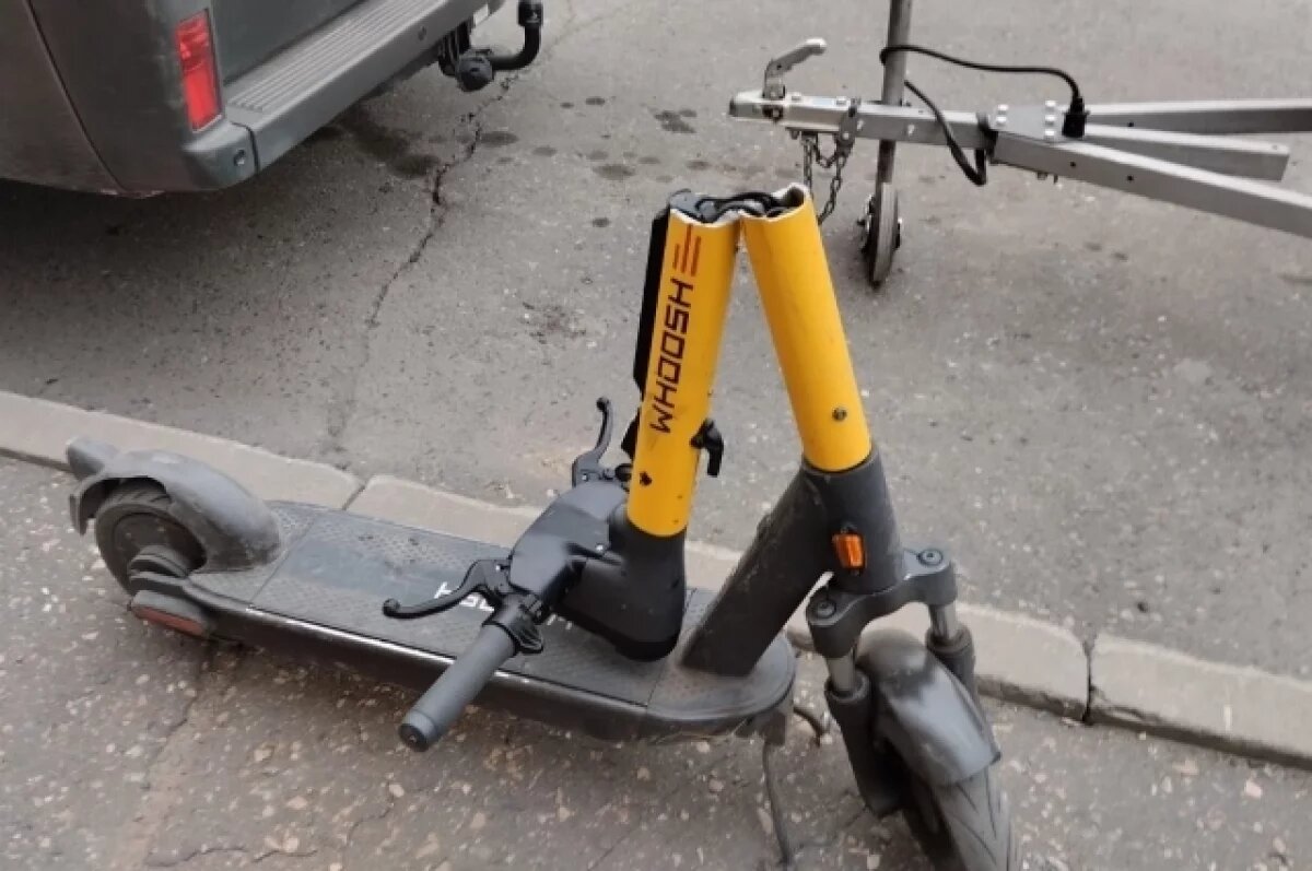    Сбивший ребёнка 14-летний самокатчик в Коми в прокате назвался 18-летним