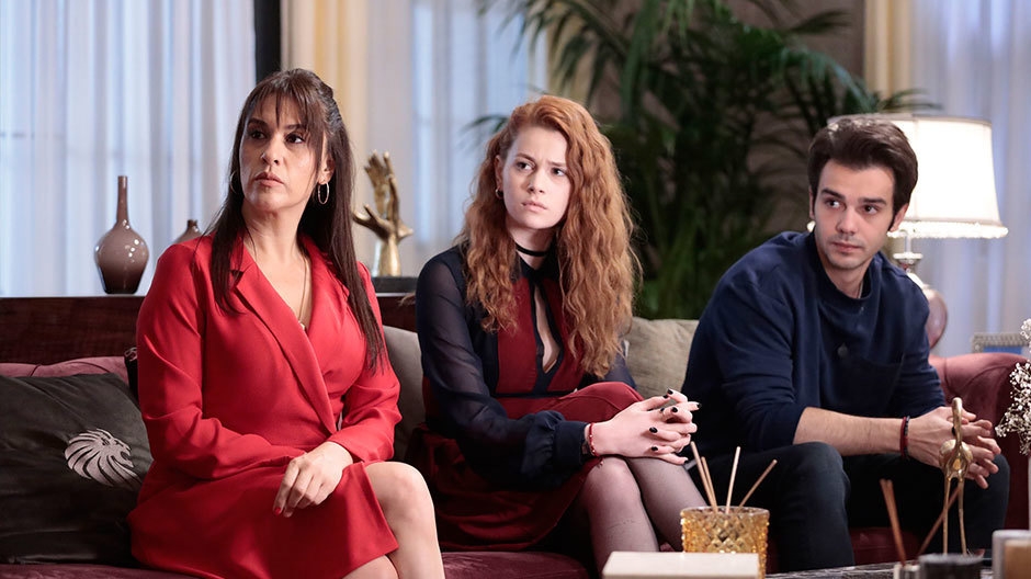 кадр из сериала "Скорпион"