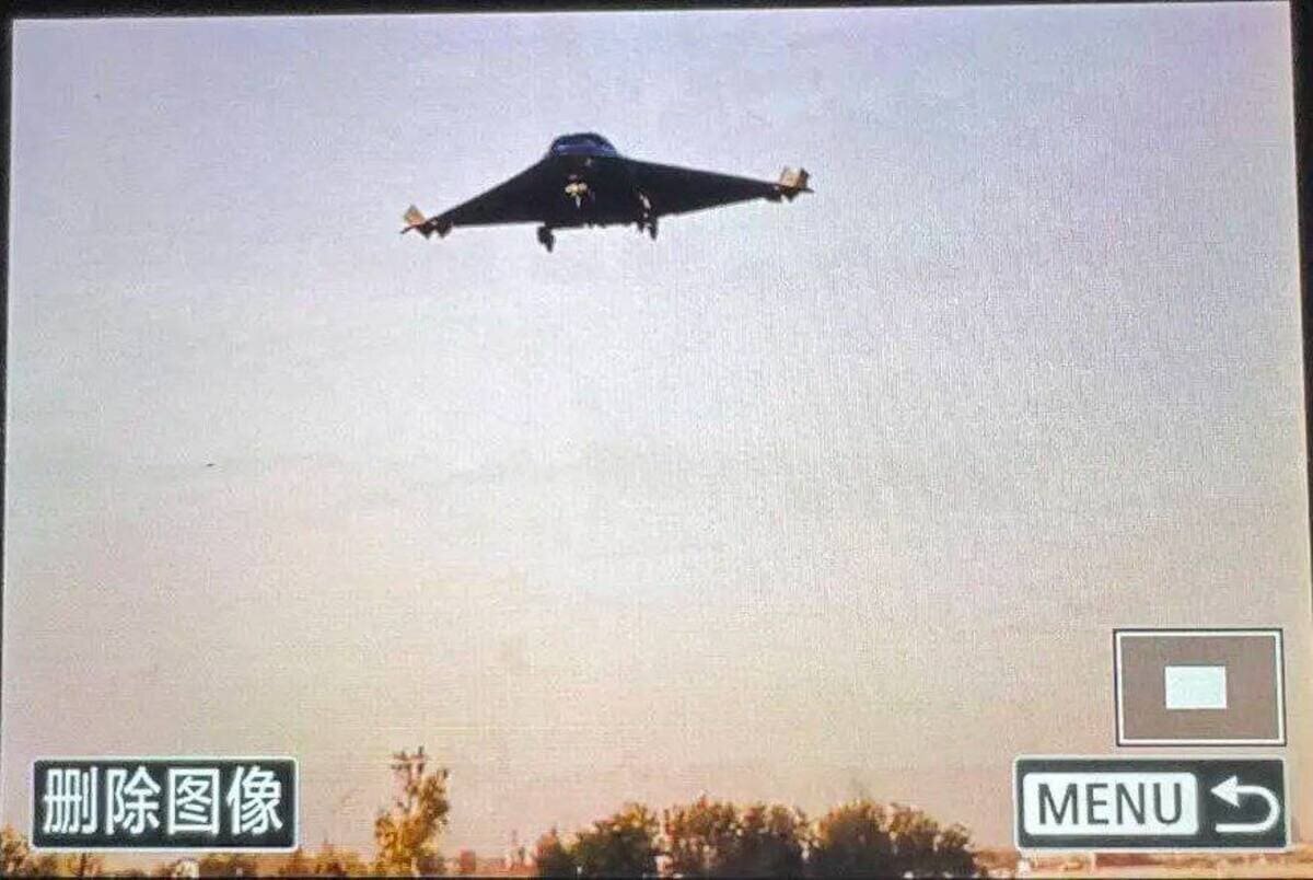 J-36 (Цзянь-36) / © Weibo