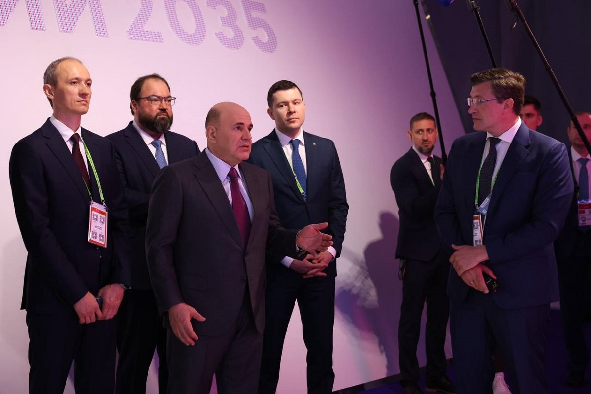    Проекты региона в области IT и цифровизации главе правительства представлял губернатор Глеб Никитин