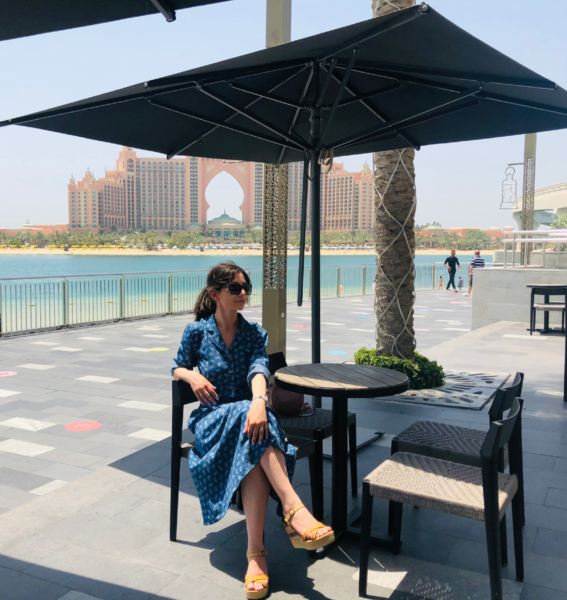 За полчаса до того самого момента. 