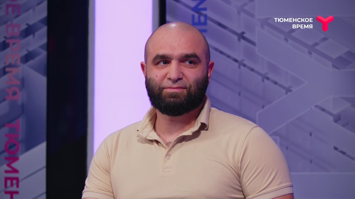 Янис Гиносян, педагог по физической культуре и спорту, президент Федерации абсолютно реального боя