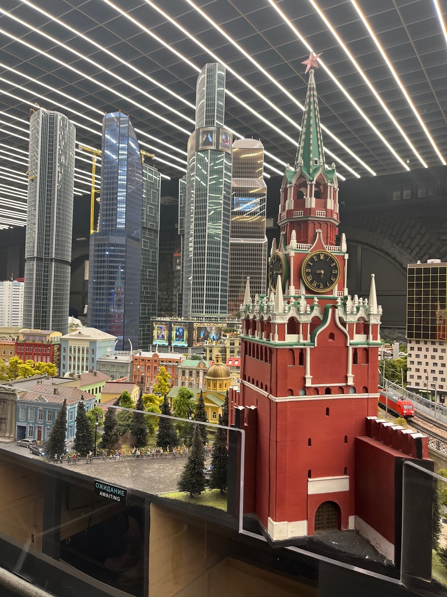 Экспозиция Гранд Макета Россия. Фото автора.
