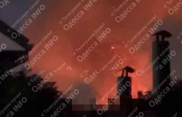 Удары по Одессе//Видео с ТГ-канала "Война и Мир Z"