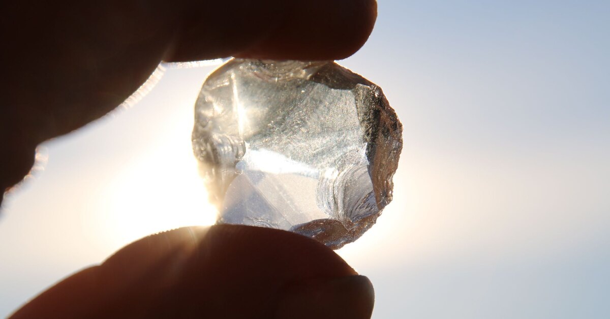 Кристалл алмаза