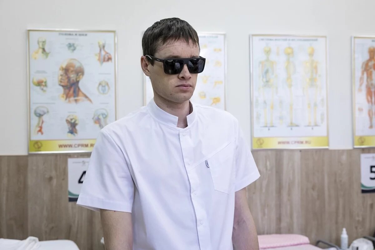    Максим Козин.