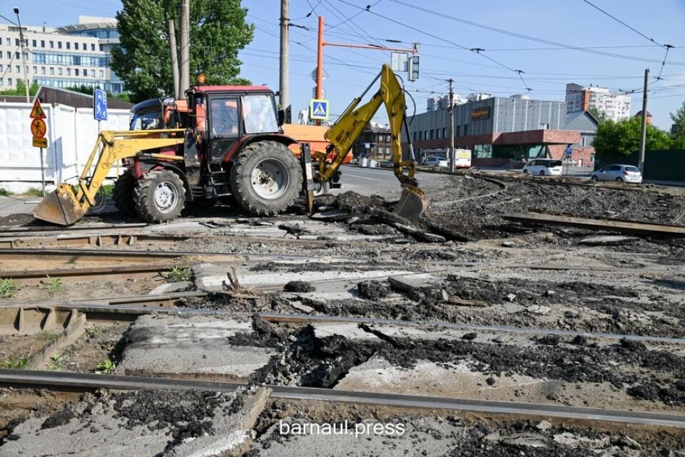    Ремонт трамвайных путей на пр. Красноармейском. Источник: barnaul.org