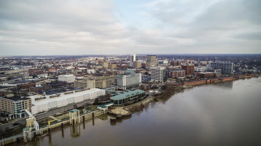 Город Эвансвилл: скромный, по-американски уютный городок. (Алекс Морган)
