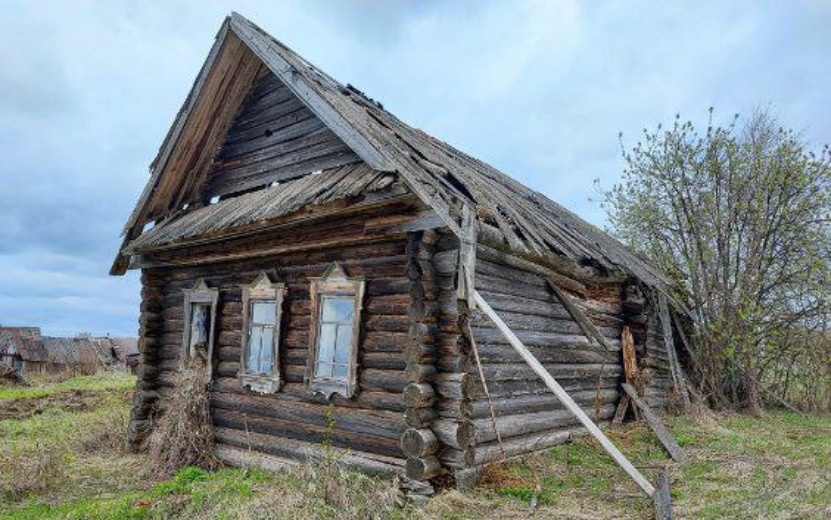    Чиновницу из Удмуртии обвиняют в продаже муниципальной собственности