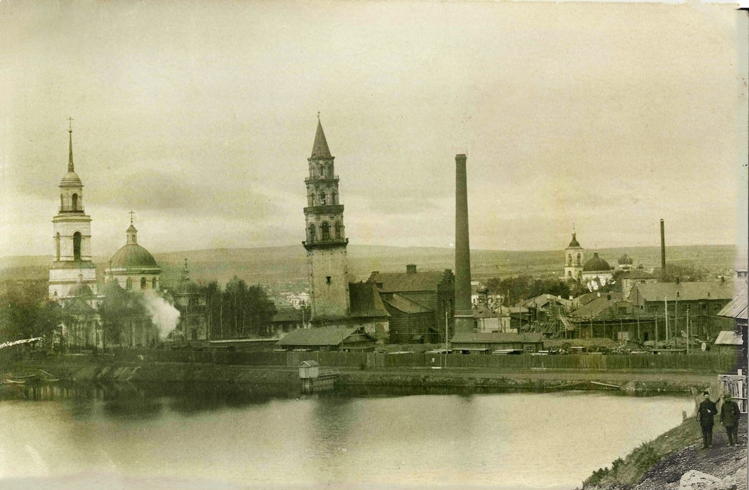 Тот самый Невьянский (Демидовский) завод. Фото примерно 1905–1915 гг. Автор неизвестен. (Источник: pastvu.com)