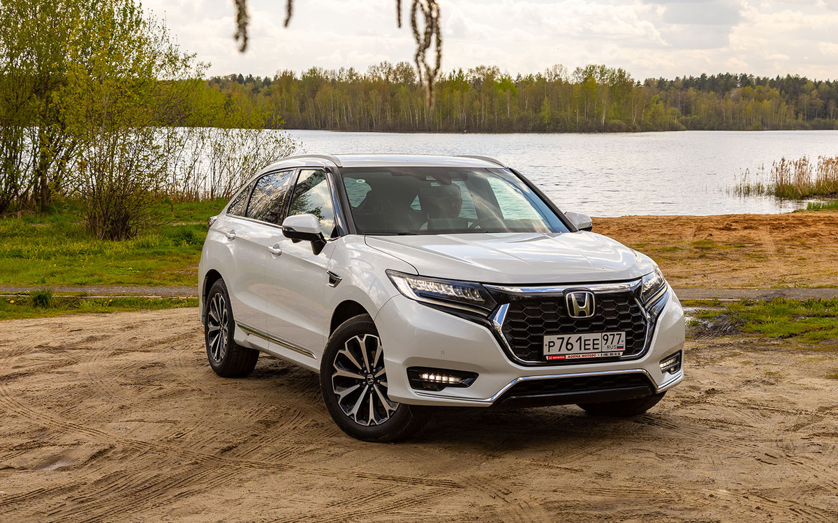 Autonews📷Во всех комплектациях кроссовер оборудован полностью светодиодной оптикой, а также бесключевым доступом и функцией дистанционного пуска двигателя