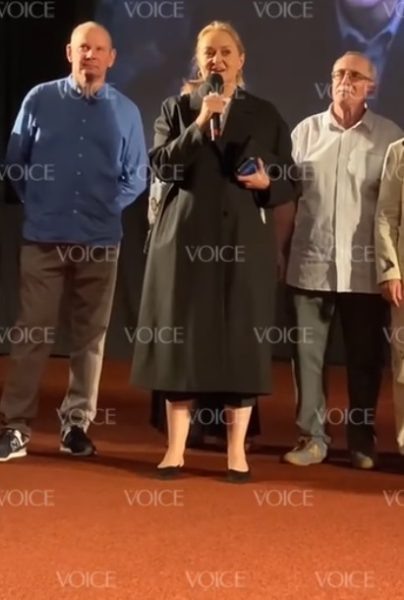    Анна Михалкова на премьере. Фото: скрин