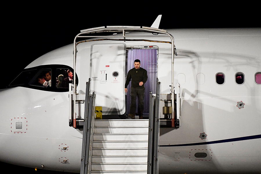    © JULIEN DE ROSA / POOL/EPA/ТАСС