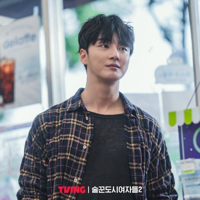    Юн Щи-юн рассказал, почему ему так важно изучать английский языкСоцсети