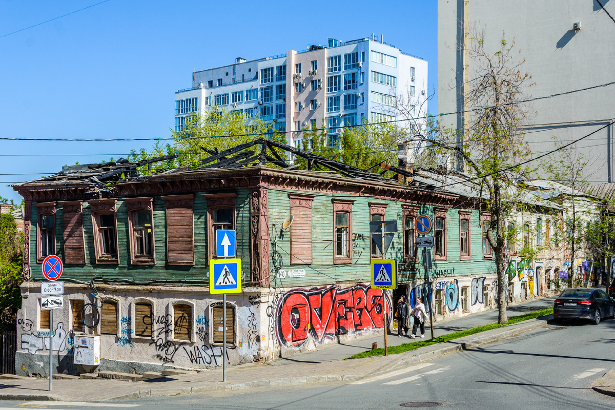 Некрасовская, 18 / Степана Разина, 140 