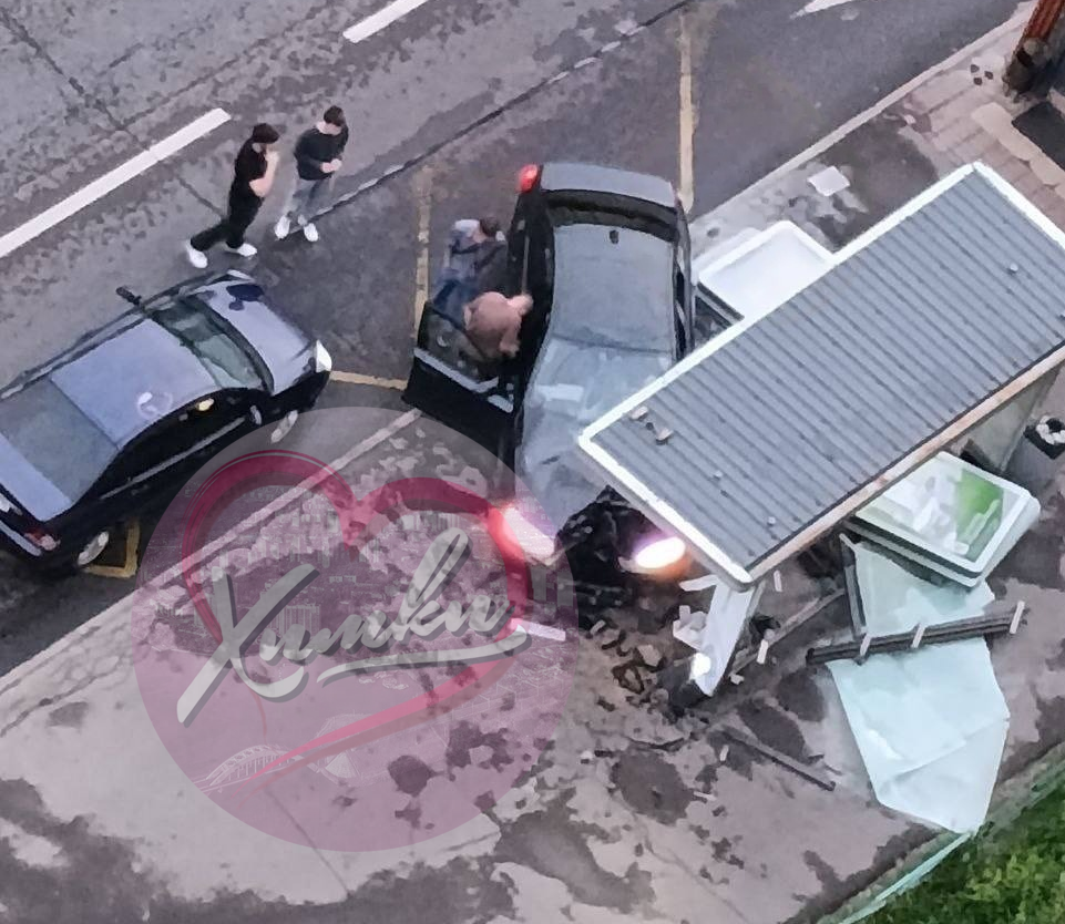 Фотки жителей дома, у подъезда который произошел инцидент